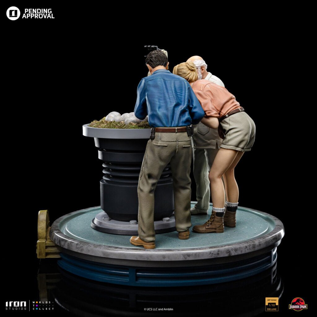 Jurassic Park Dino Hatching 1/10 Art Scale Limited Edition Statue