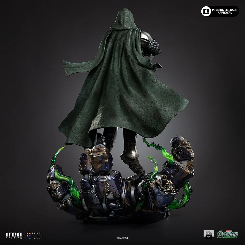 Doctor Doom Statue Legacy Replica 1/4 Avengers Doomsday by Iron Studios
