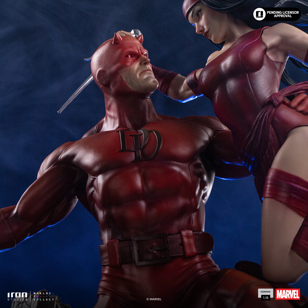 Daredevil and Elektra - Marvel Comics 1/6 Diorama by Iron Studios