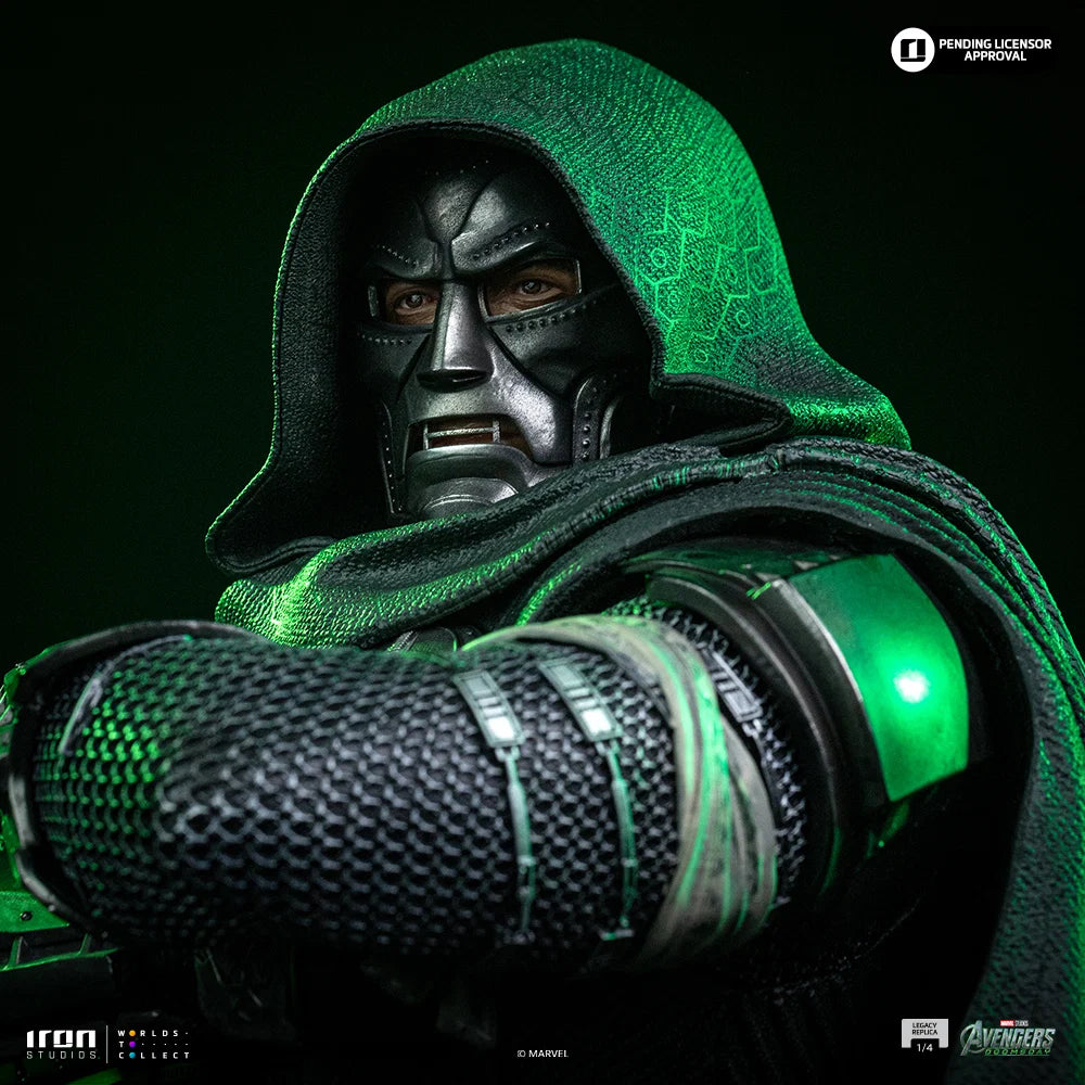 Doctor Doom Statue Legacy Replica 1/4 Avengers Doomsday by Iron Studios