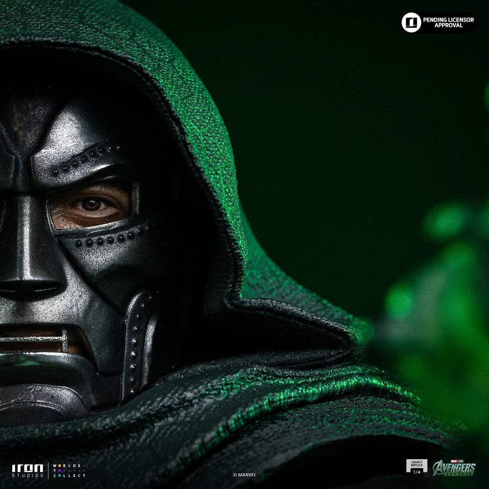 Doctor Doom Statue Legacy Replica 1/4 Avengers Doomsday by Iron Studios