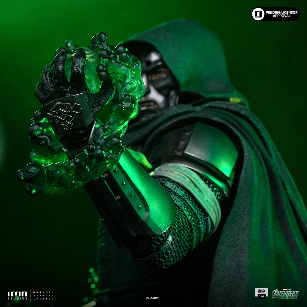 Doctor Doom Statue Legacy Replica 1/4 Avengers Doomsday by Iron Studios