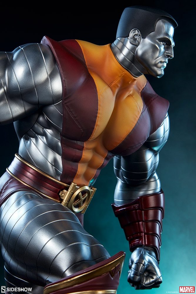 COLOSSUS Premium Format Statue by Sideshow Collectibles