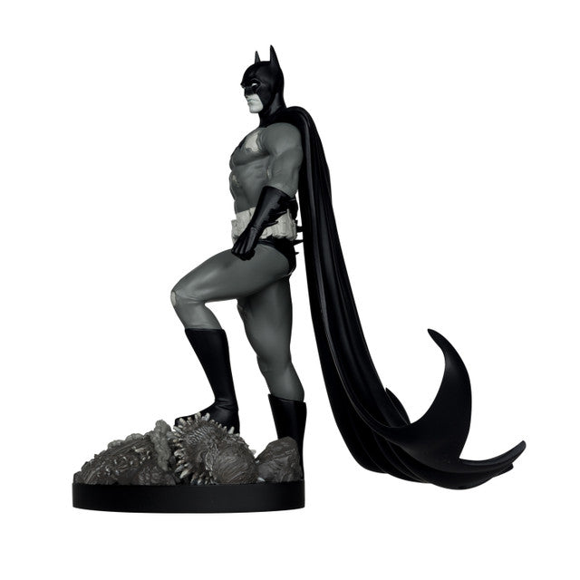 Batman Black & White: Batman Resin Statue by Bjorn Barends