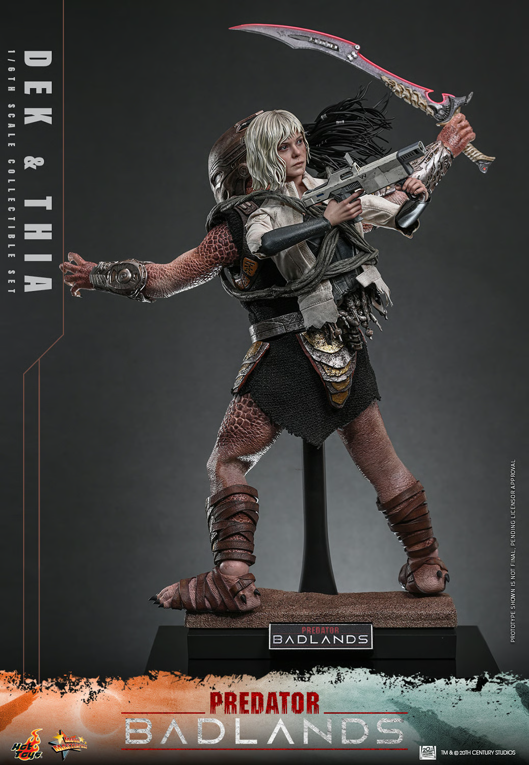 Dek and Thia Sixth Scale Figure Set by Hot Toys