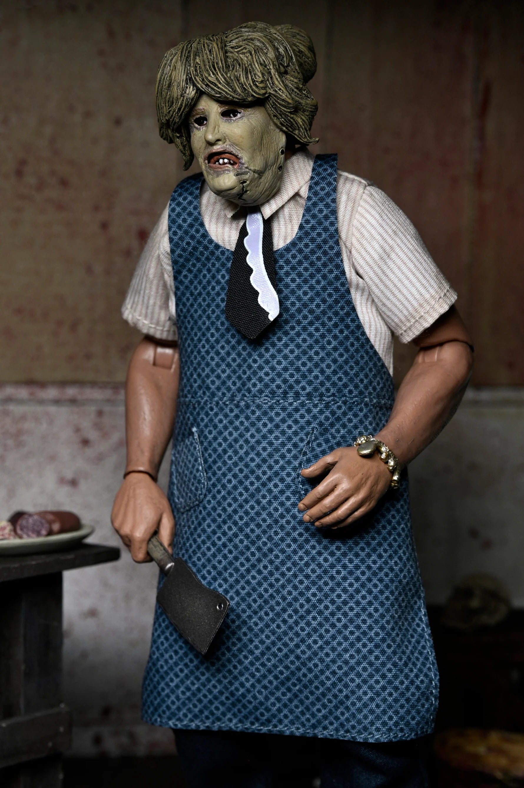 Texas Chainsaw Massacre Leatherface with Old Lady Mask Clothed Action Figure from Neca