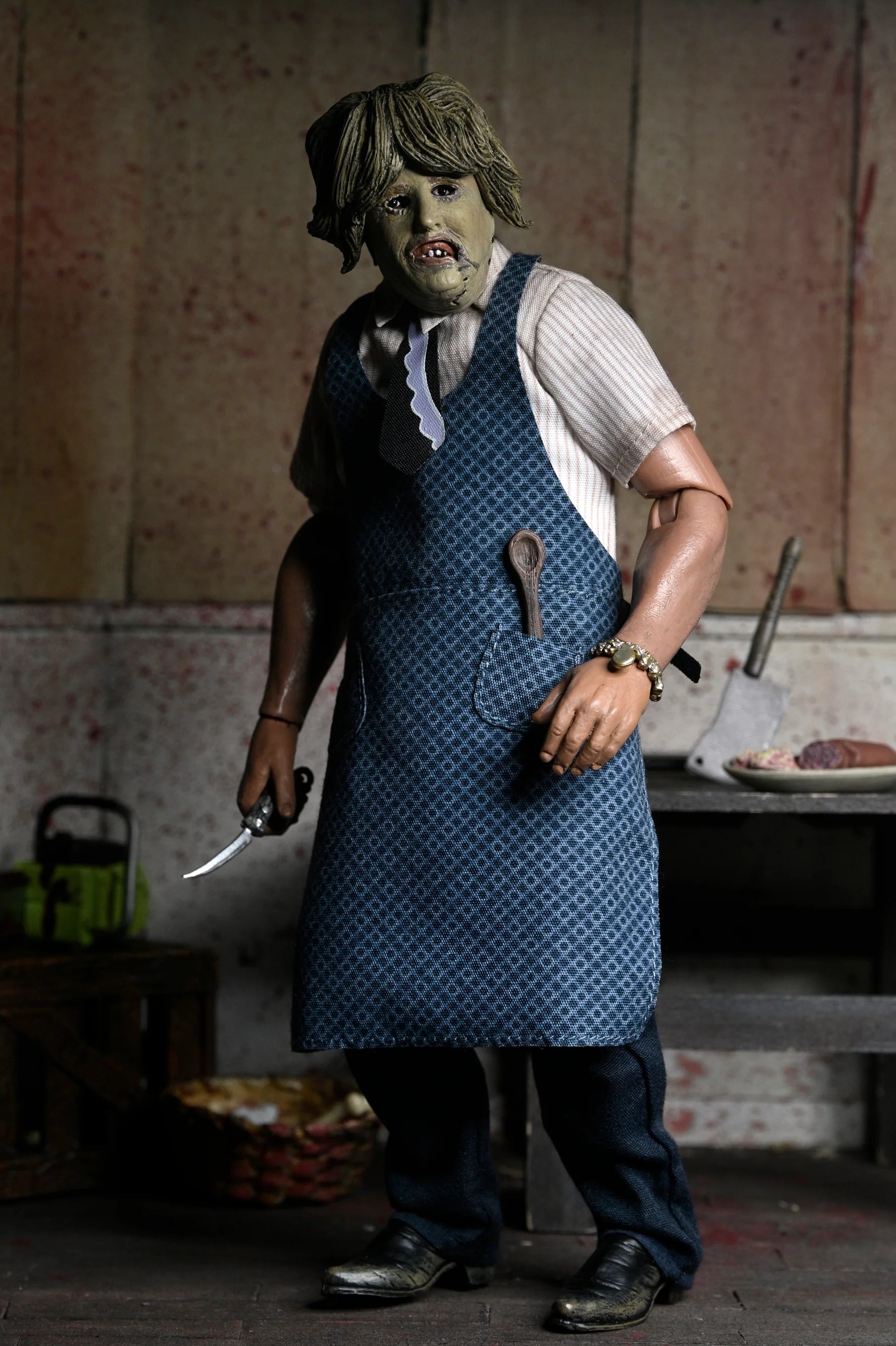 Texas Chainsaw Massacre Leatherface with Old Lady Mask Clothed Action Figure from Neca