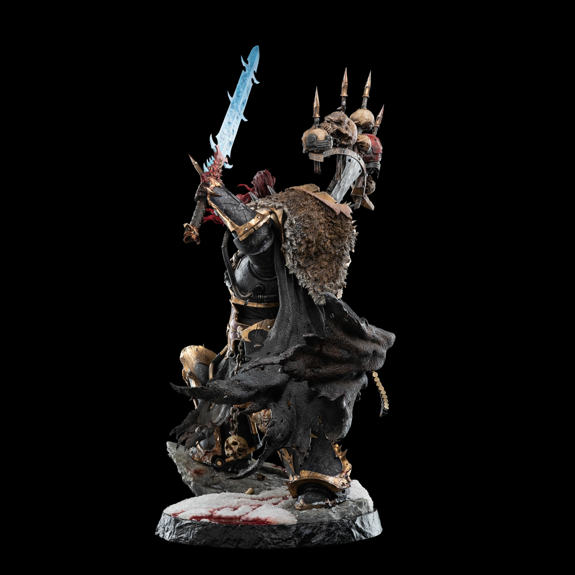 Warhammer 40K Abaddon The Despoiler Statue By Weta