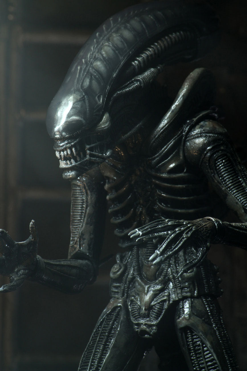 Alien Ultimate 40th Anniversary Big Chap Action Figure