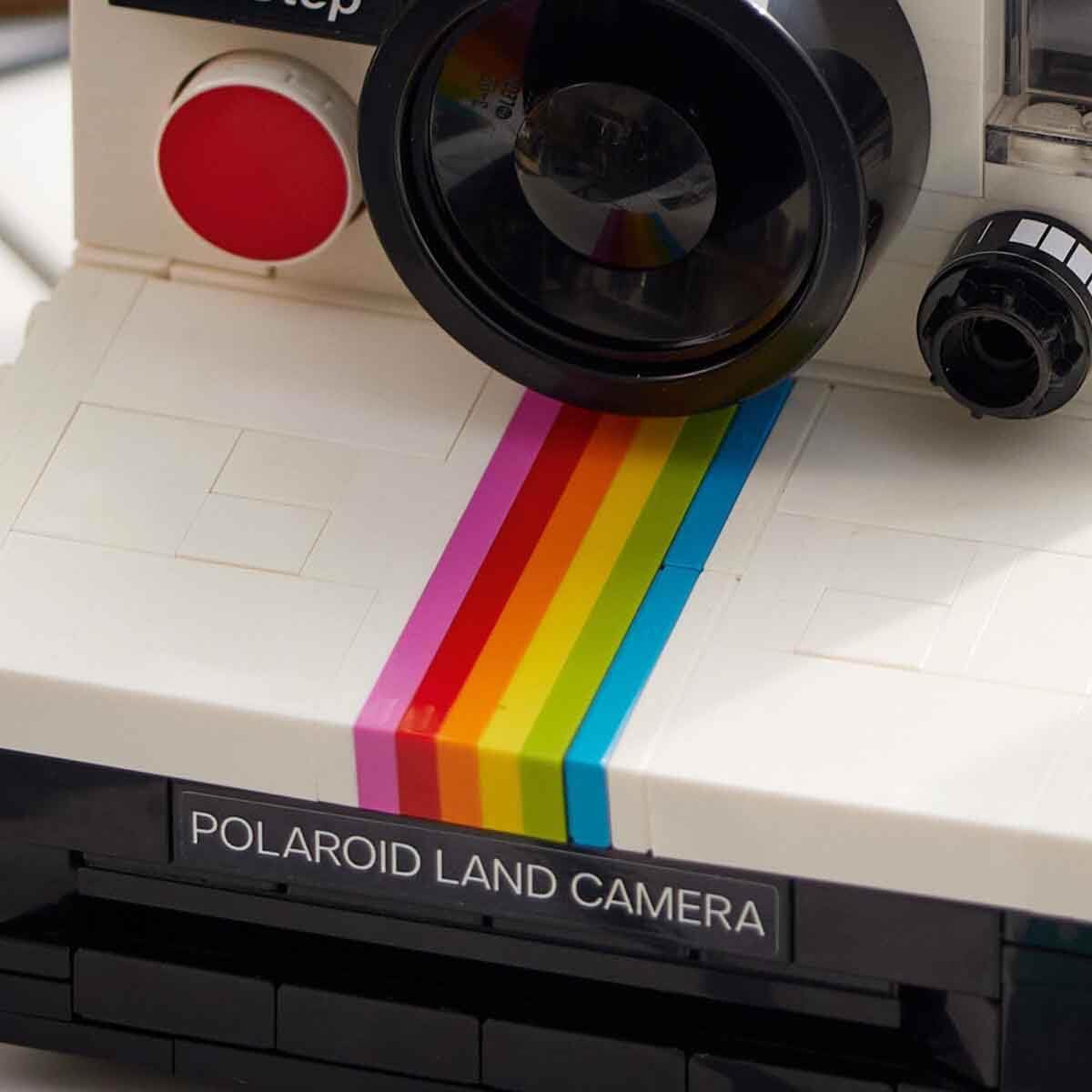LEGO Ideas Polaroid OneStep SX-70 Camera 21345 (516 Pieces)