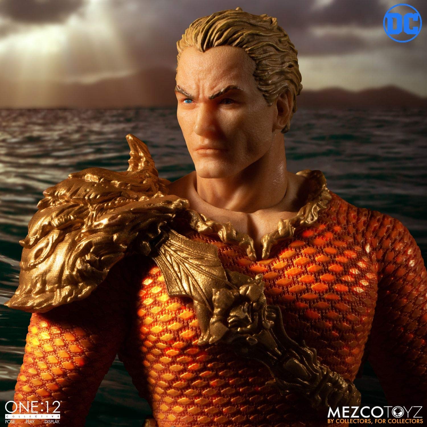 The Aquaman One:12 Collective Action Figure By Mezco