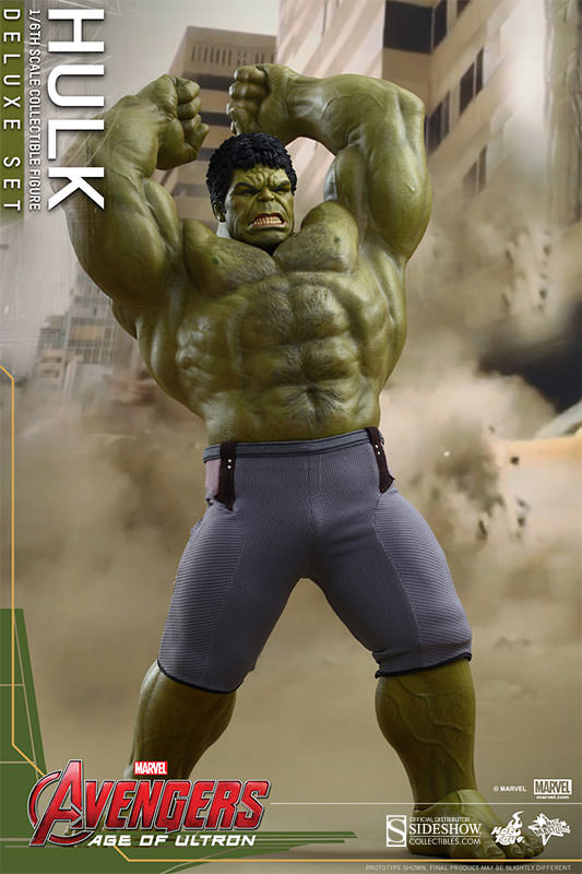 Hulk Deluxe Sixth Scale Figure by Hot Toys