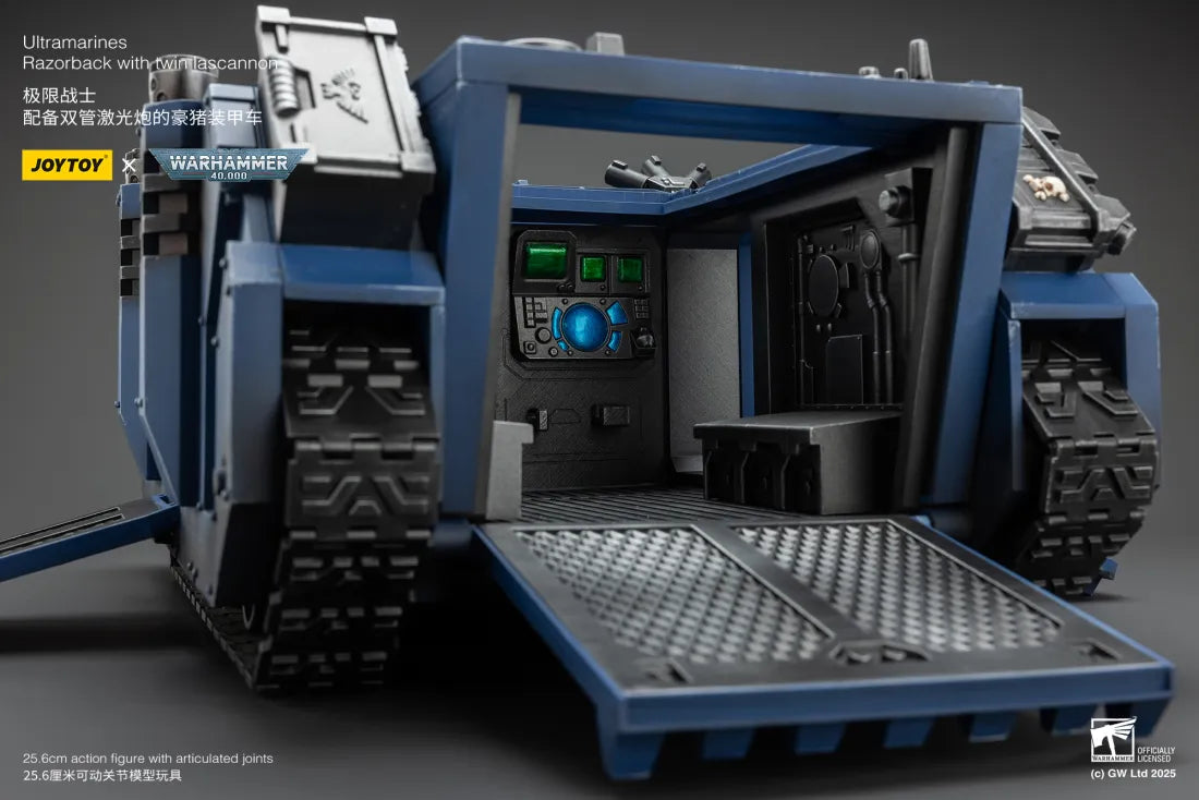 Warhammer 40K Ultramarines Razorback with Twin Lascannon 1/18 Scale Vehicle