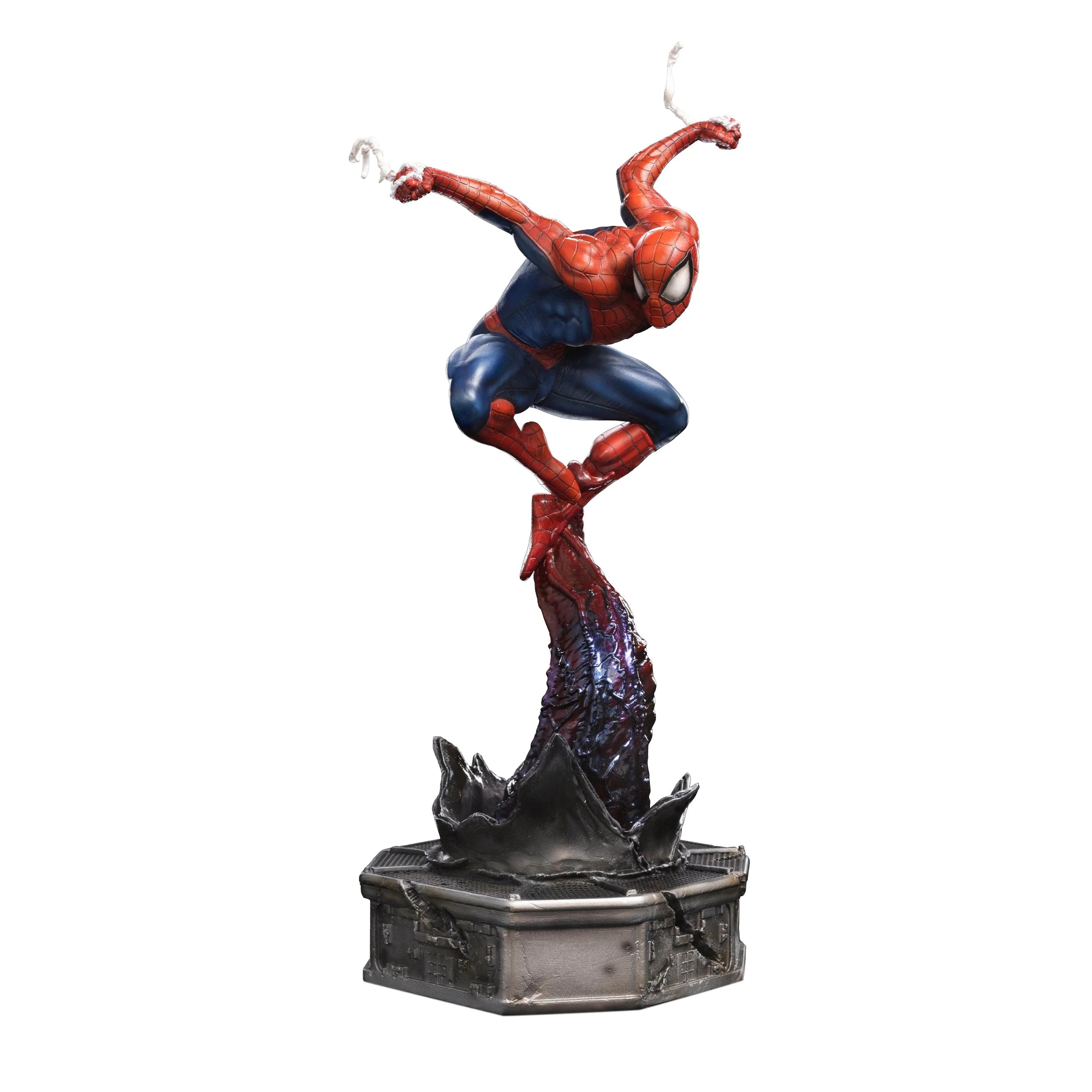 Spiderman Statue By Iron Studios