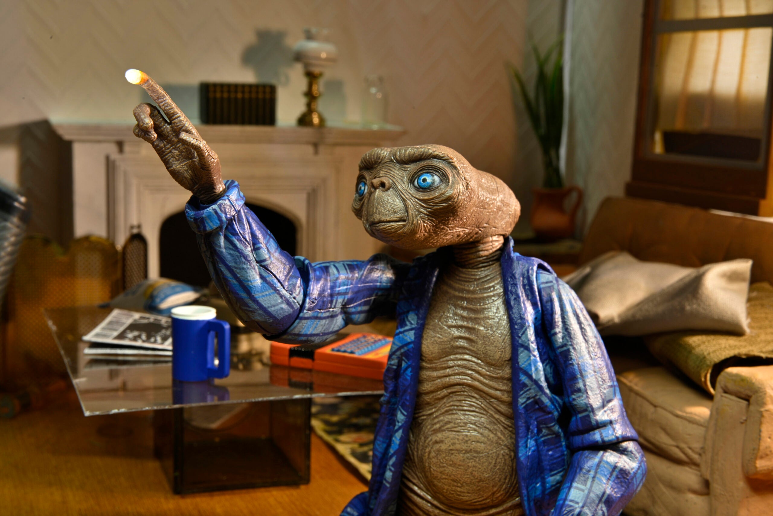 E.T. 40th Anniversary Ultimate Telepathic E.T. Action Figure