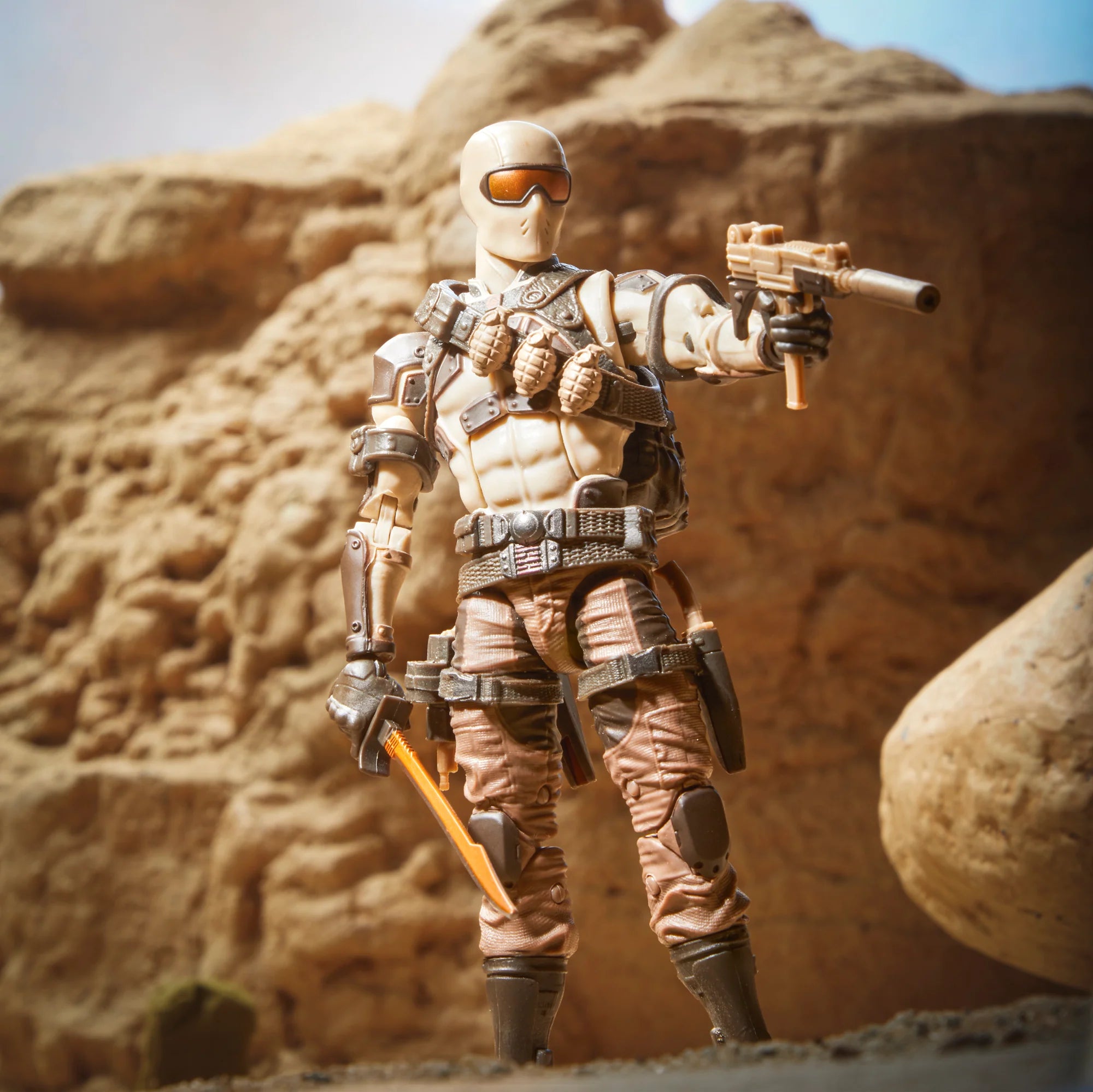 G.I. Joe Classified Series Desert Commando Snake Eyes #92