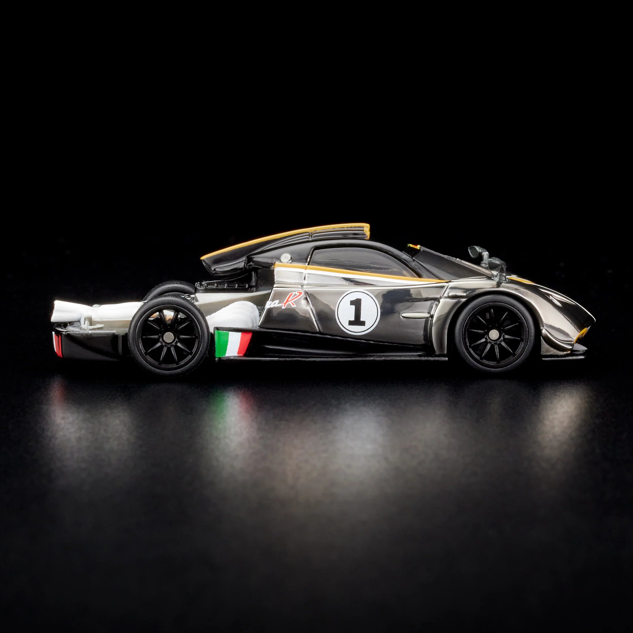 RLC Exclusive ‘21 Pagani Huayra R