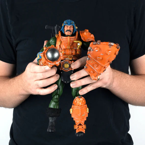 Man At Arms 1/6 Scale Figure By Mondo