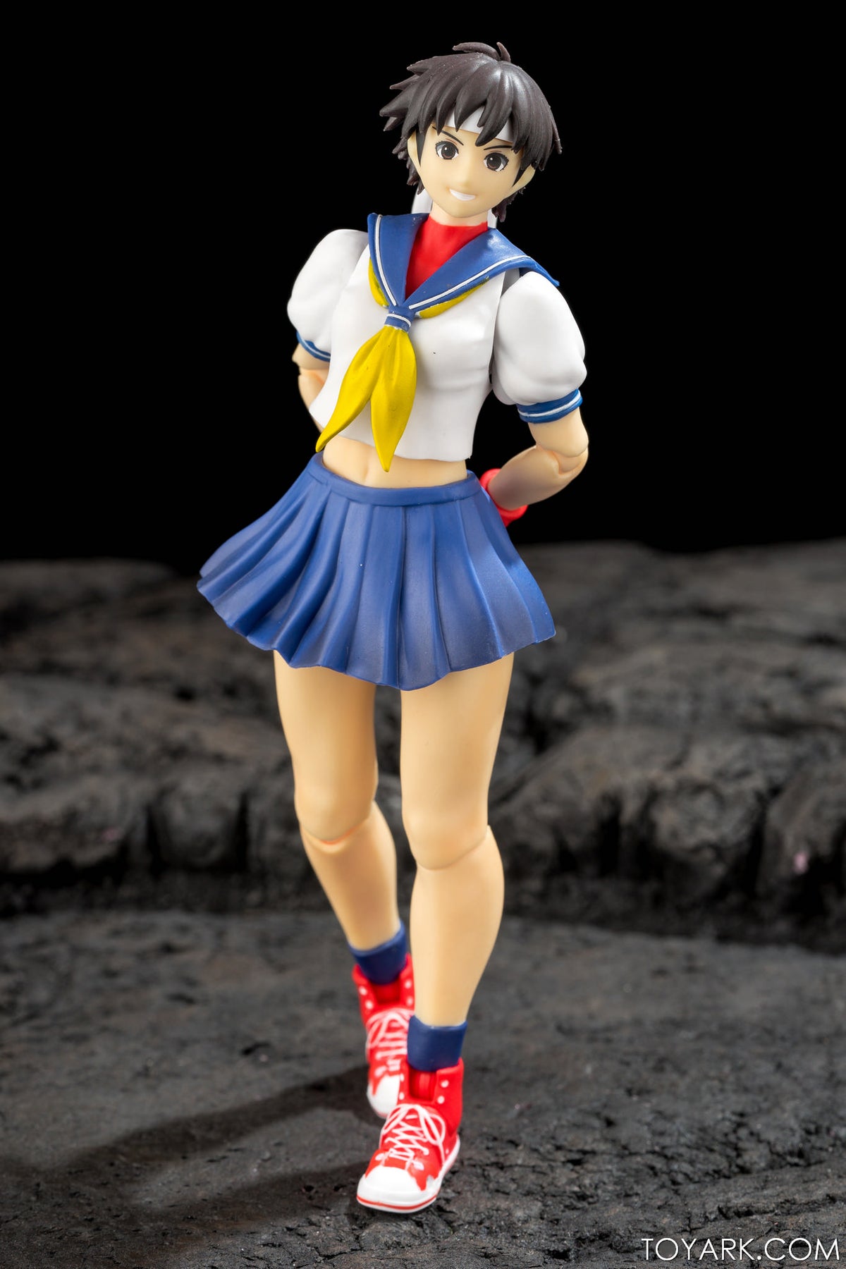 S.H.Figuarts Street Fighter Sakura Kasugano Action Figure
