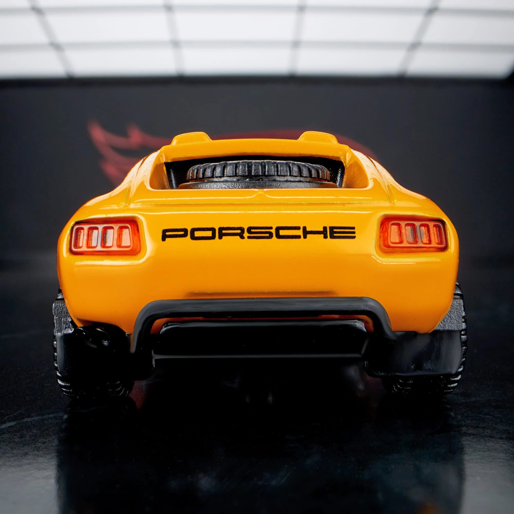 Hot Wheels Exclusive Elite 64 Porsche 928 Safari