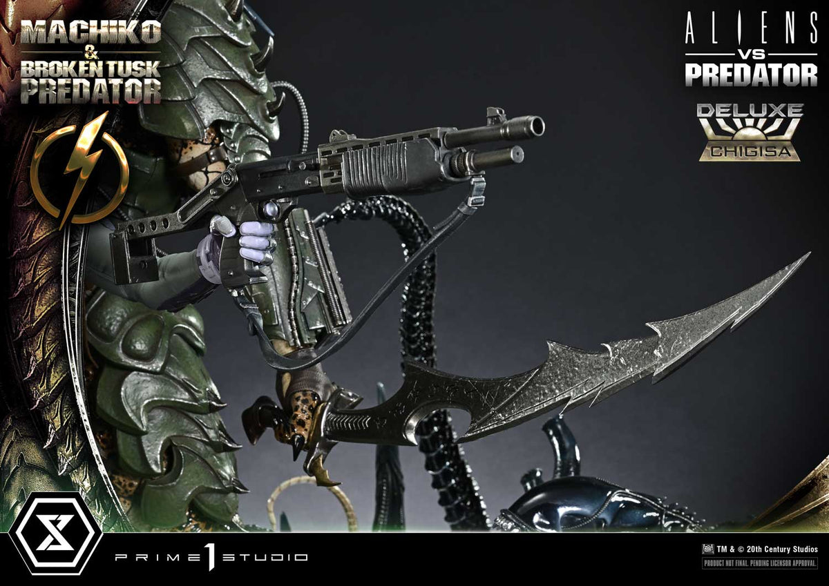 Machiko & Broken Tusk Predator (Aliens vs. Predator Comic) DX Bonus 1/4 Statue by Prime 1 Studio