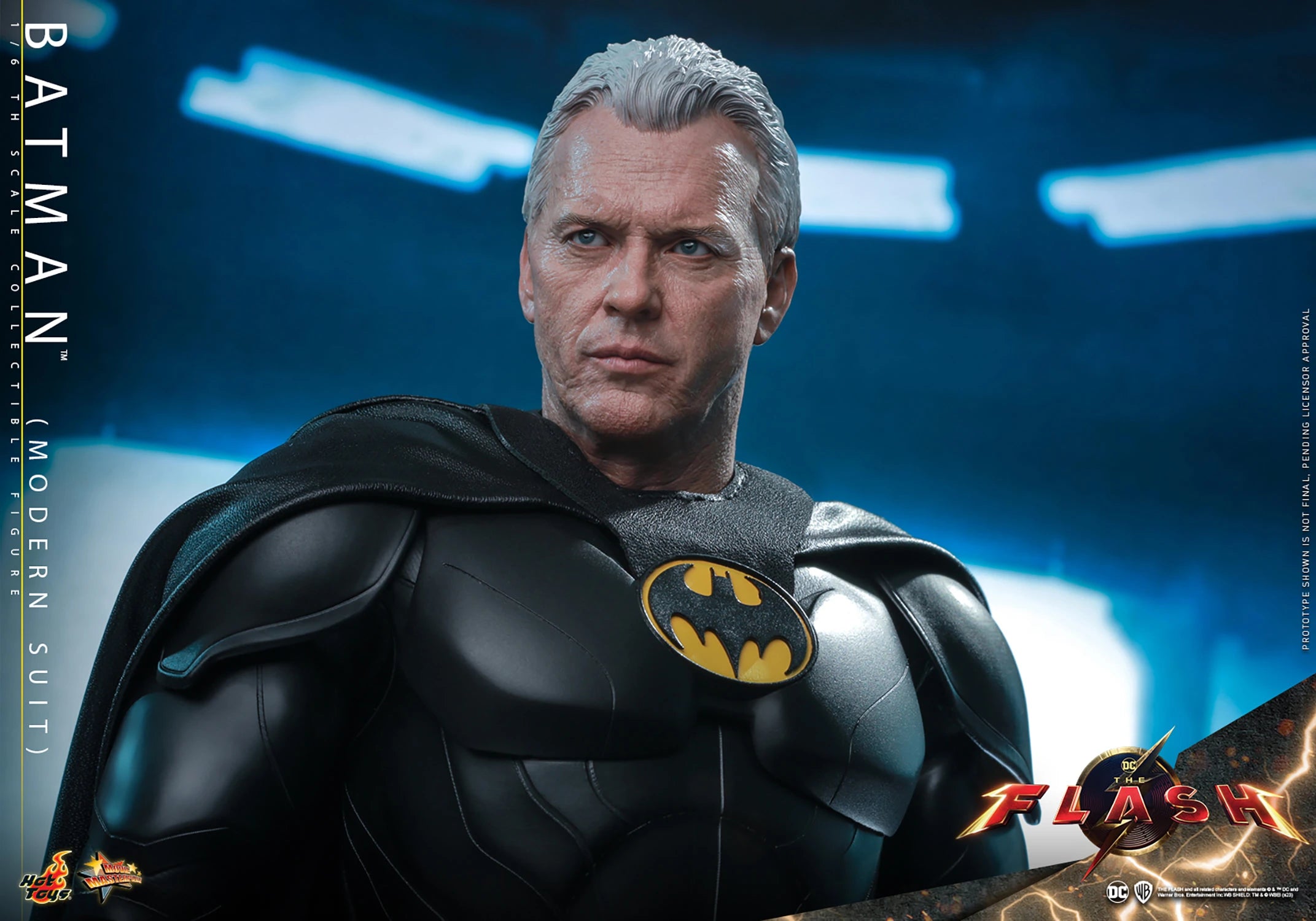 Batman (Modern Suit) by Hot Toys