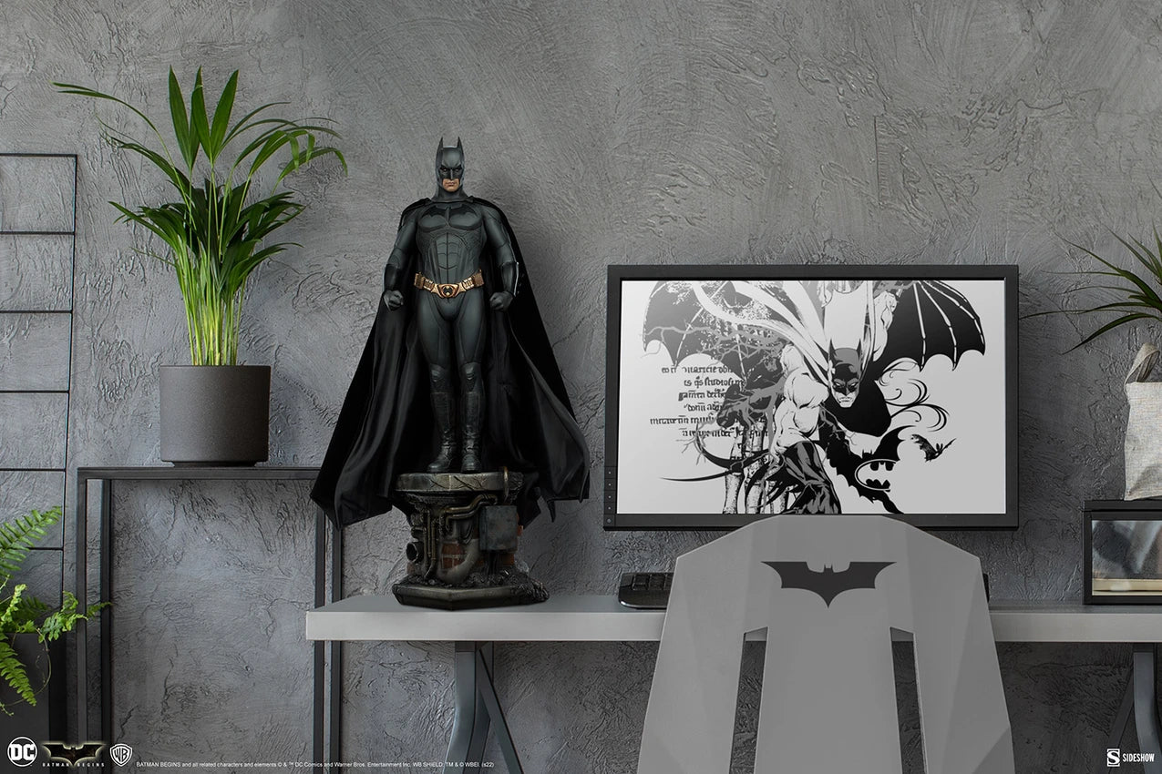 BATMAN Premium Format™ Figure By Sideshow Collectibles