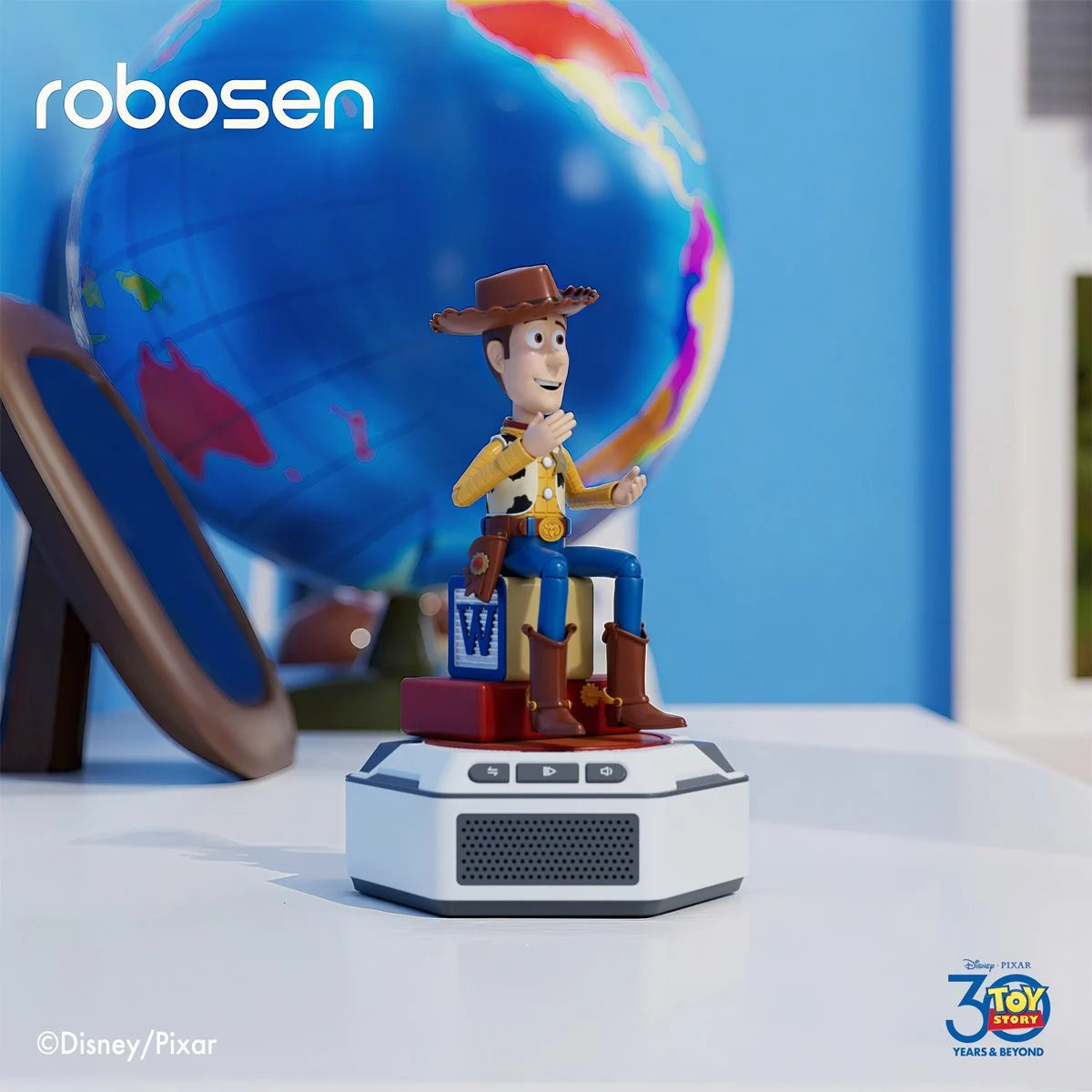 Toy Story Mini Robots Hero Pack Woody Robot with Base By Robosen