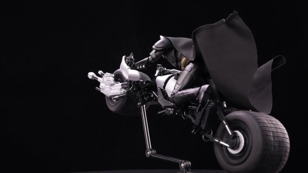 The Dark Knight Bat-Pod 1/12 Scale Limited Edition Model Kit