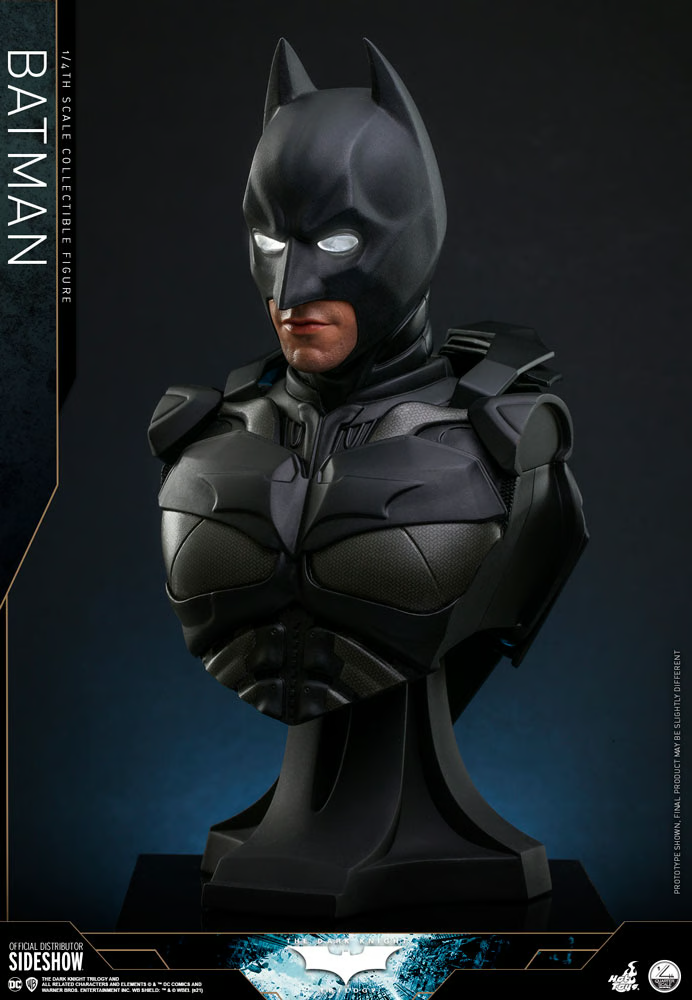 Batman (The Dark Knight) Quarter Scale Collectible Figure by Hot Toys