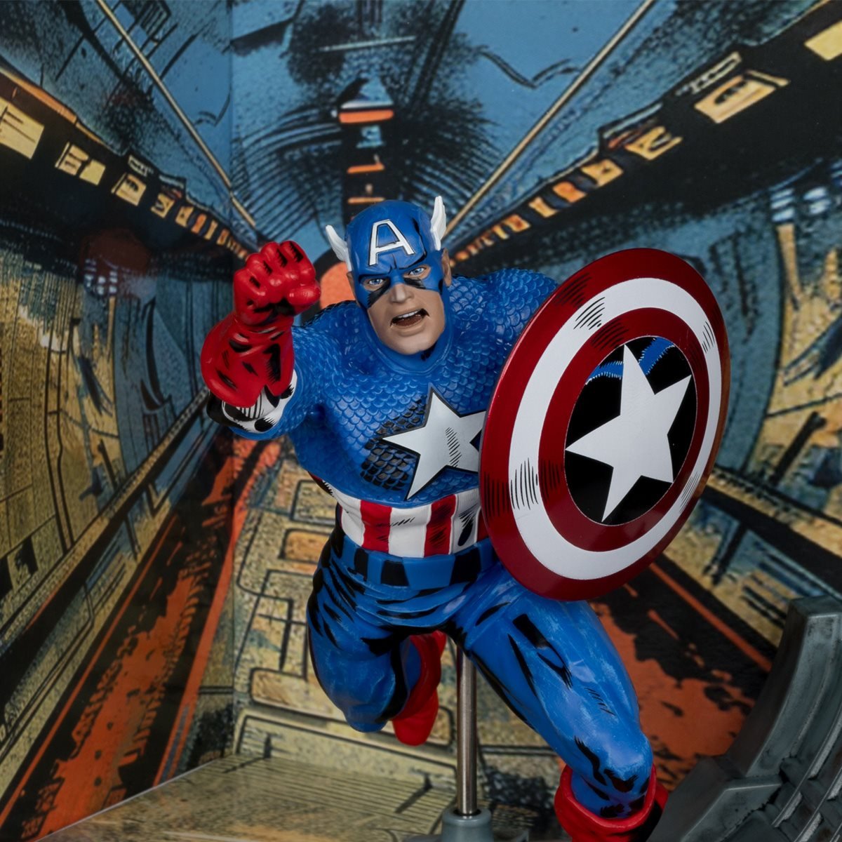 Captain America (#100) 1:10th Figure w/Scene by McFarlane