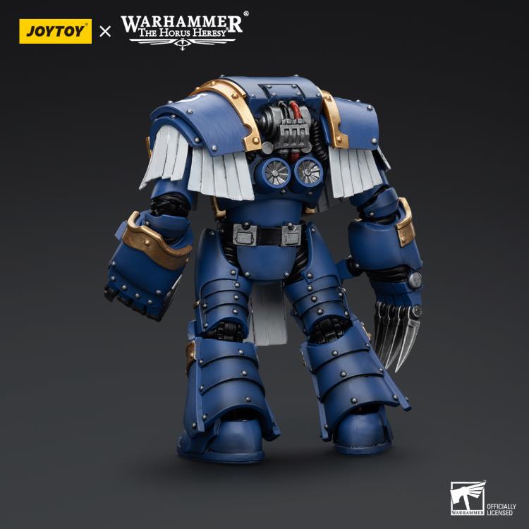 Warhammer: The Horus Heresy Ultramarines Cataphractii Terminator Squad Terminator with Lightning Claws Action Figure