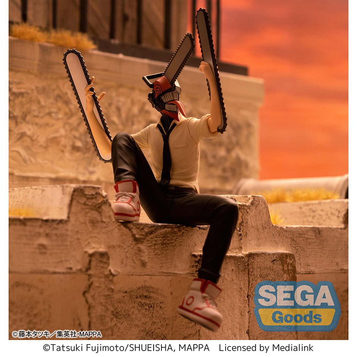 Chainsaw Man Denji as Chainsaw Man Premium Perching Statue