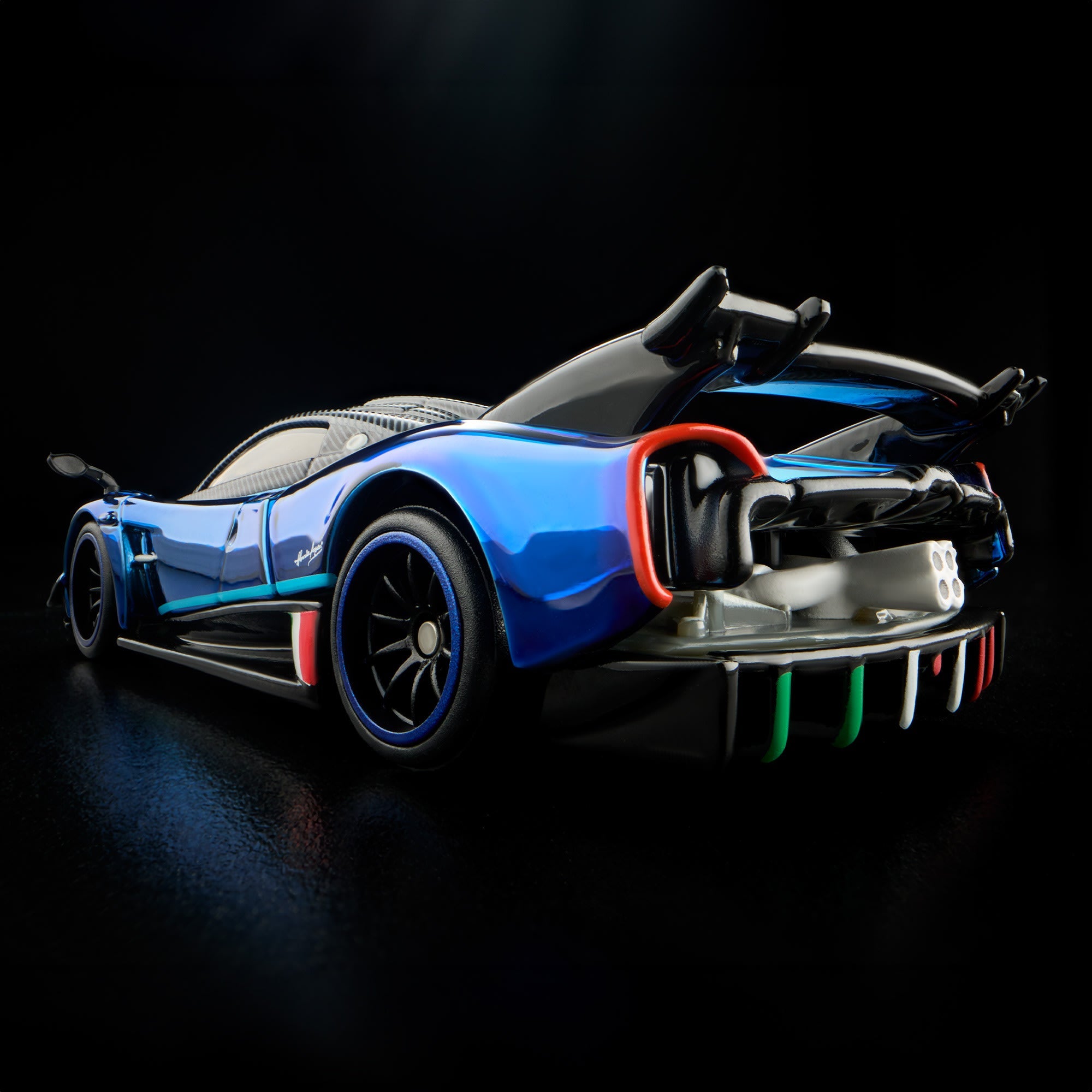 RLC Exclusive ‘21 Pagani Huayra R (Spectraflame Indigo Blue)