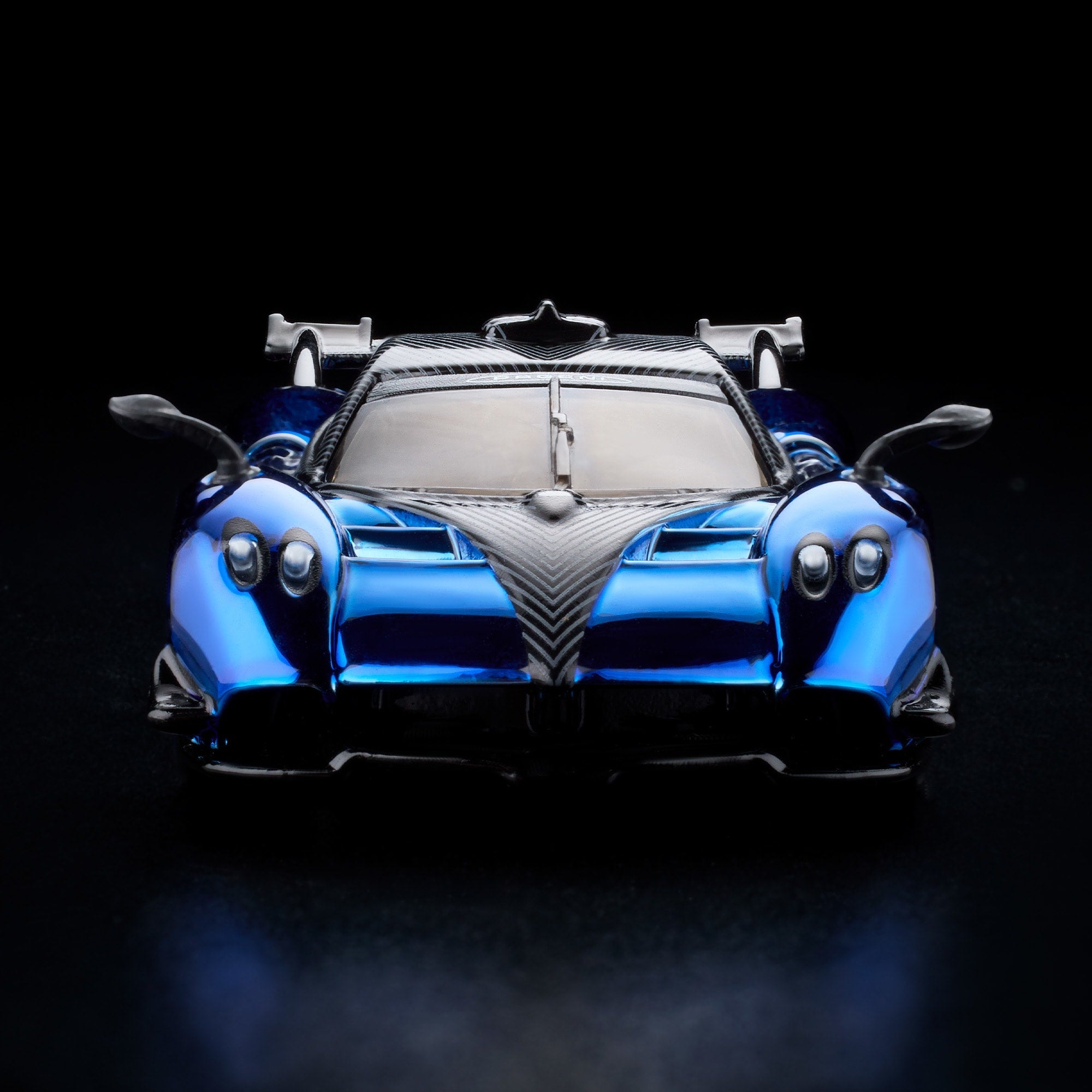 RLC Exclusive ‘21 Pagani Huayra R (Spectraflame Indigo Blue)