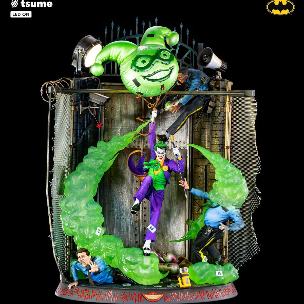 The Joker 1/6 Scale HQS Dioramax Statue by Tsume Art