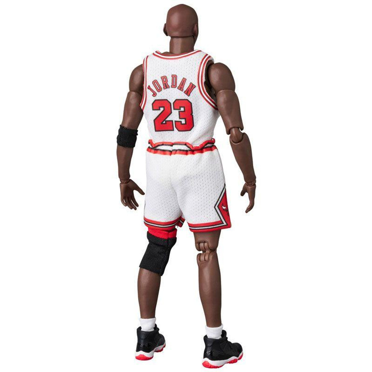 MAFEX Michael Jordan (Chicago Bulls Home) Action Figure