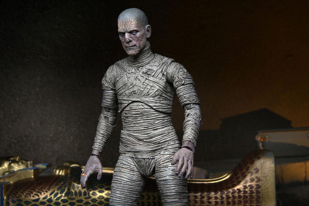 Universal Monsters Ultimate Mummy (Color) Figure