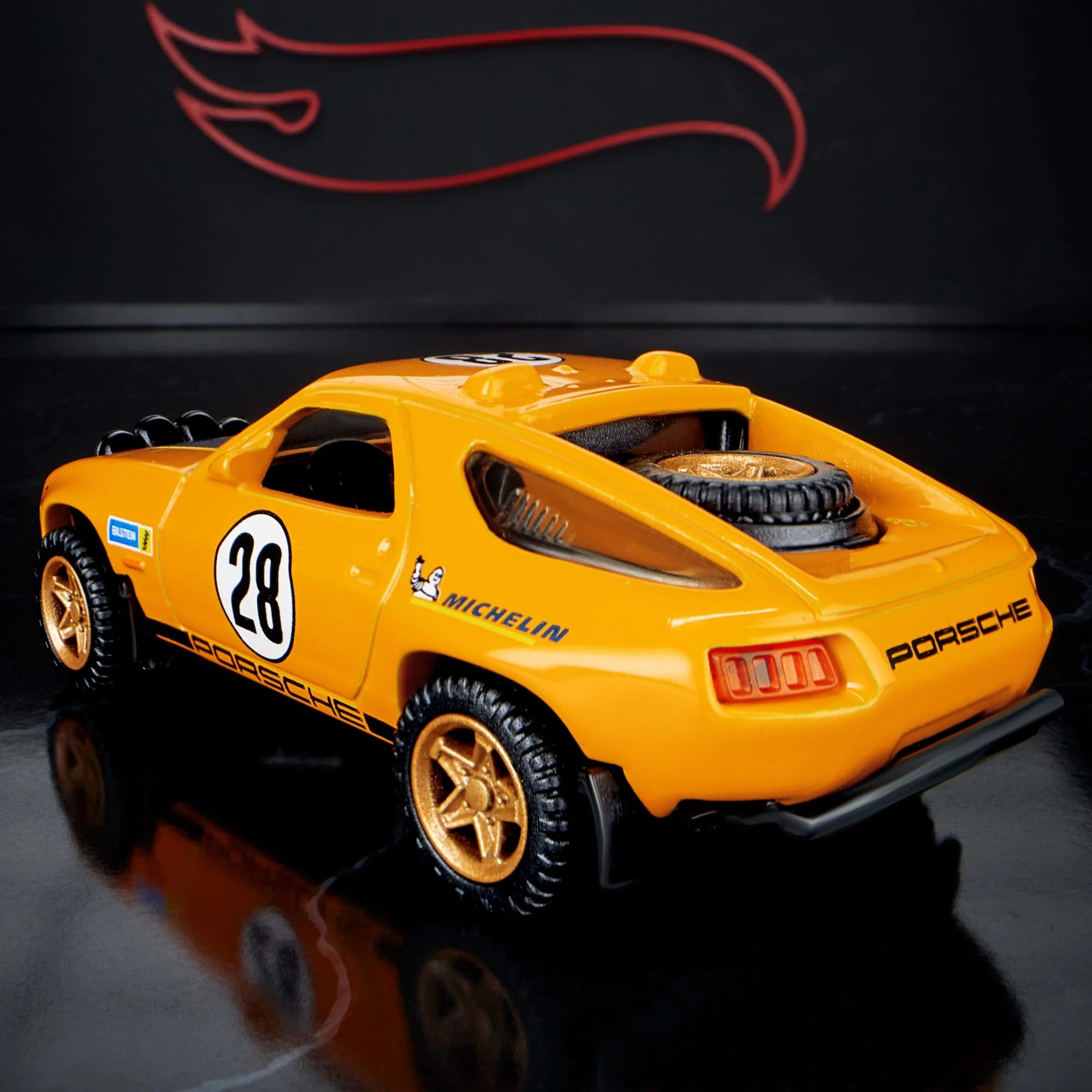 Hot Wheels Exclusive Elite 64 Porsche 928 Safari