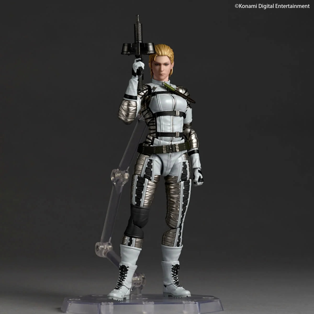 Metal Gear Solid Delta: Snake Eater Amazing Yamaguchi Revoltech NR117 The Boss Action Figure