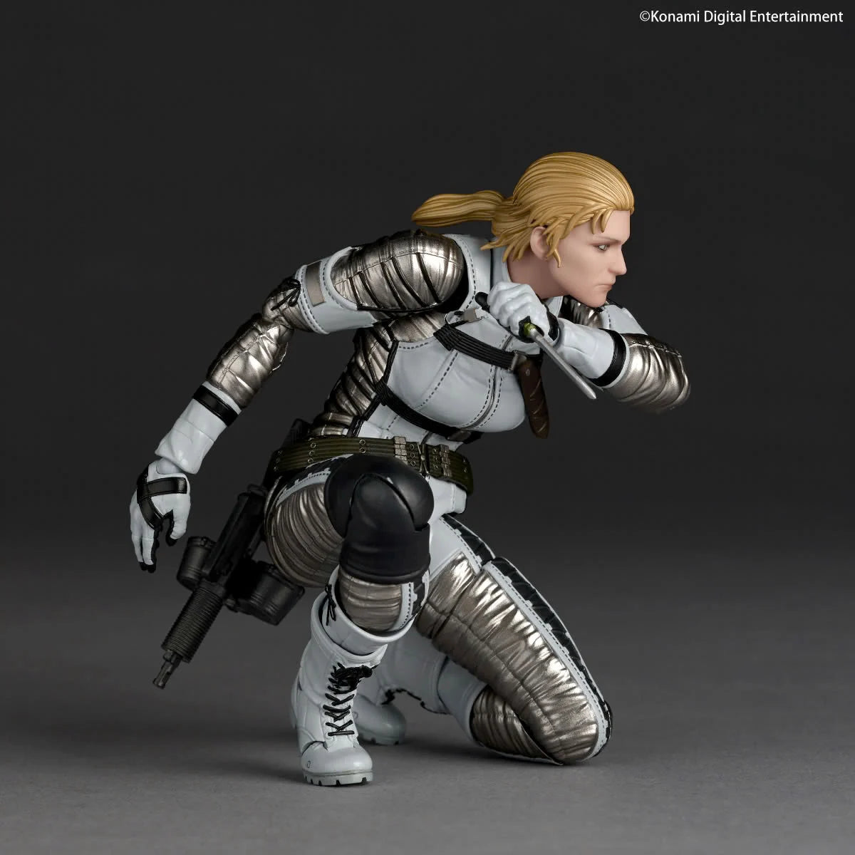 Metal Gear Solid Delta: Snake Eater Amazing Yamaguchi Revoltech NR117 The Boss Action Figure
