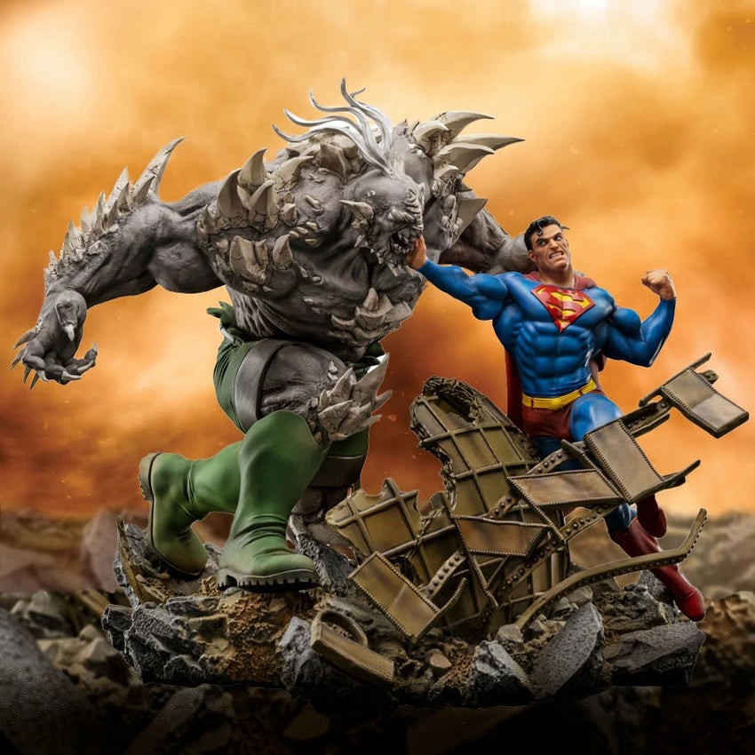 SUPERMAN VS DOOMSDAY 1:10 Scale Statue by Iron Studios CCXP Exclusive