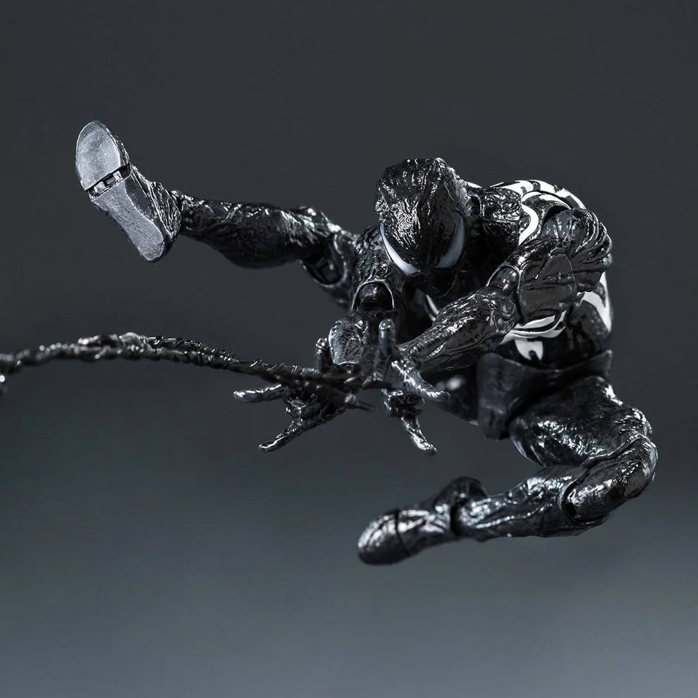 Spider-Man 2 Spider-Man Symbiote Suit Peter Parker DLX Figure By Threezero