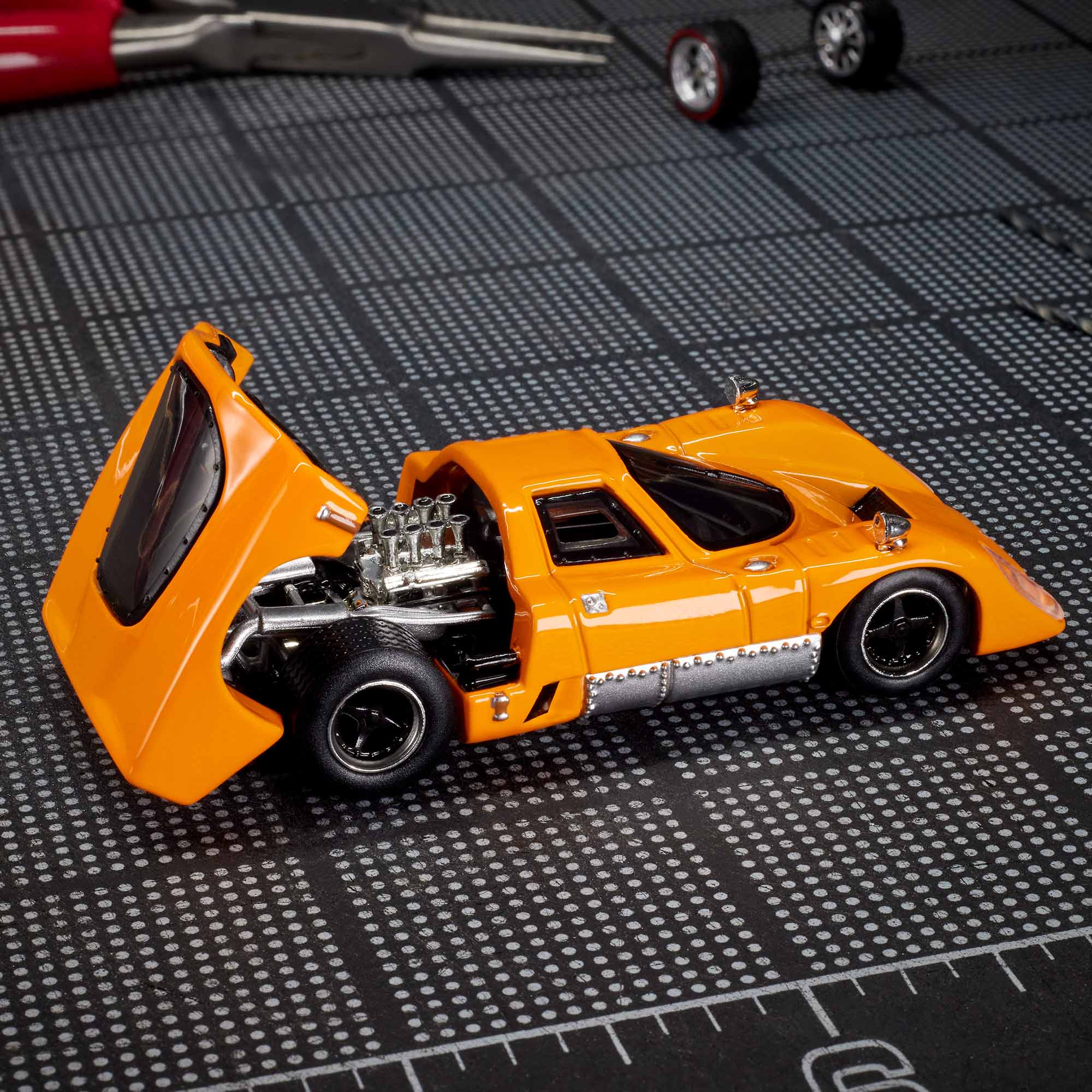 Hot Wheels Elite 64 McLaren M6GT Creations Exclusive
