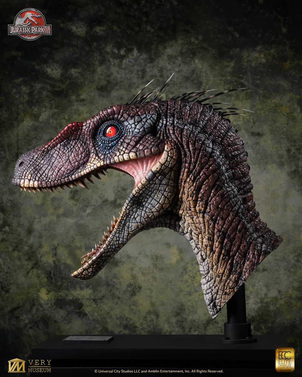 JP III: Male Alpha Velociraptor Bust