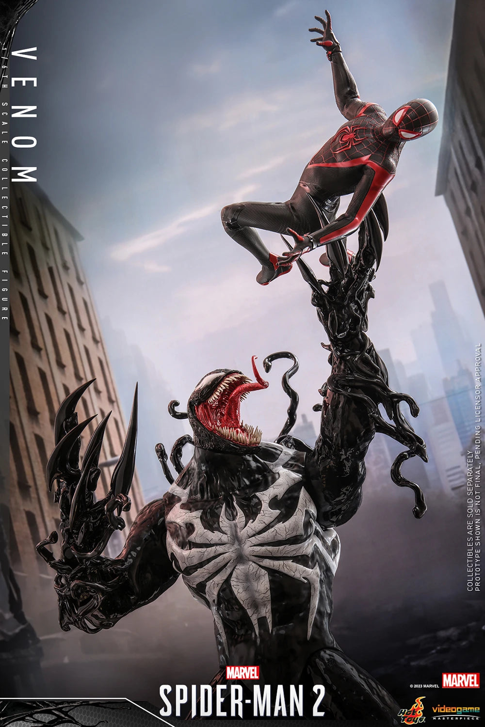 VENOM Sixth Scale Figure by Hot Toys