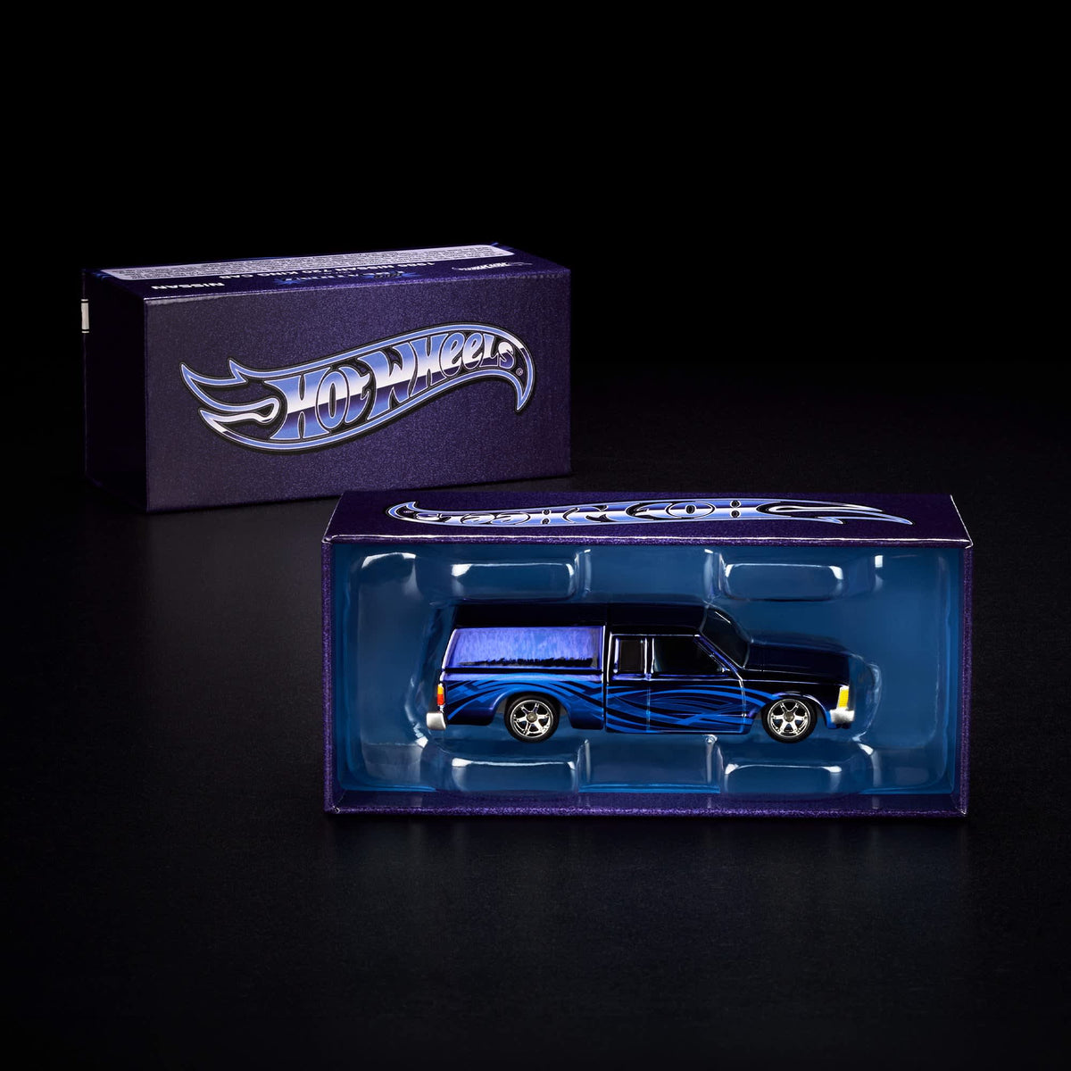 Hot Wheels RLC Exclusive 1986 Nissan 720 King Cab (Legends Tour ver.)