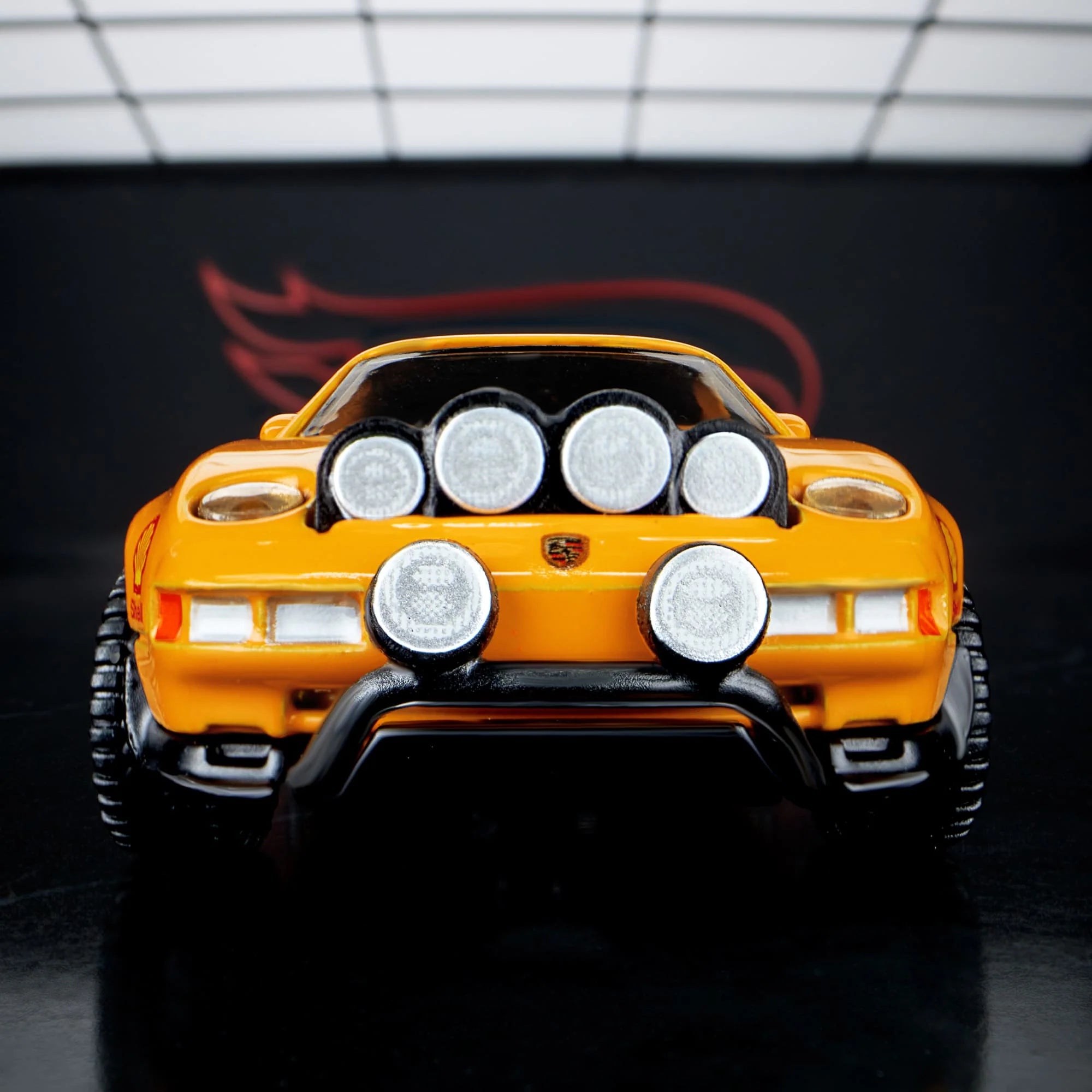 Hot Wheels Exclusive Elite 64 Porsche 928 Safari