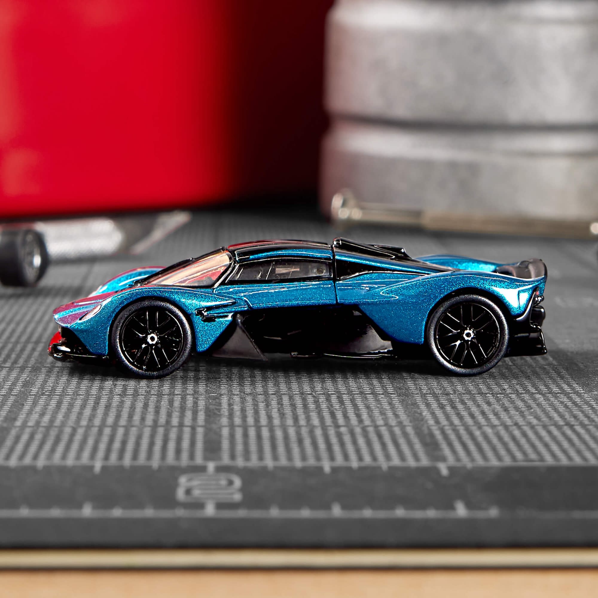 Hot Wheels Elite 64 Aston Martin Valkyrie Creations Exclusive
