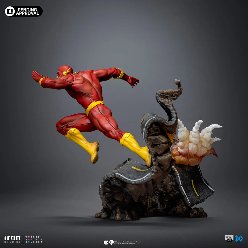 Iron Studios Flash Unleashed 1:10 Scale Statue